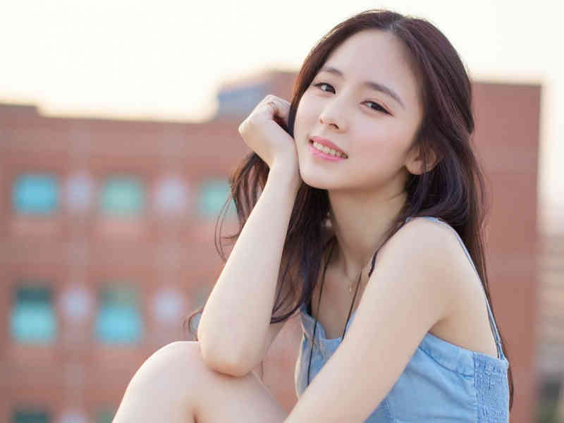 天坑鹰猎商雪榕真实身份是什么 与亚瑟等人联系密切